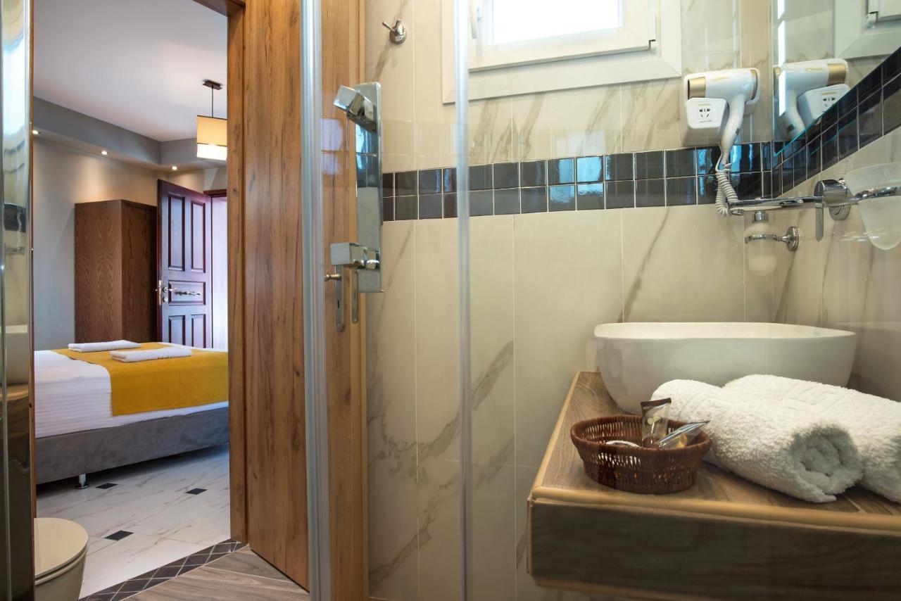 Angelica'S Deluxe Rooms In Adamas 외부 사진