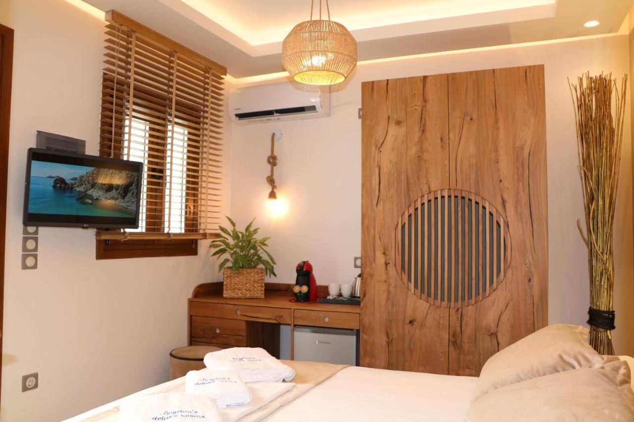 Angelica'S Deluxe Rooms In Adamas 외부 사진