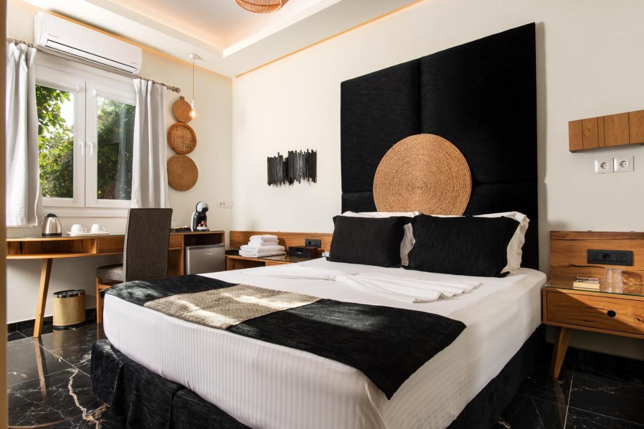 Angelica'S Deluxe Rooms In Adamas 외부 사진